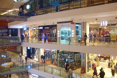 What To Shop At The Oberoi Shopping Centre 